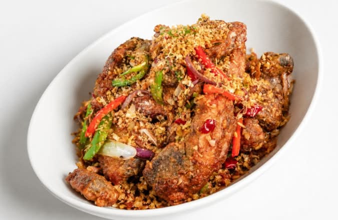 Garlic Crispy Pork Ribs 蒜香脆焦小排